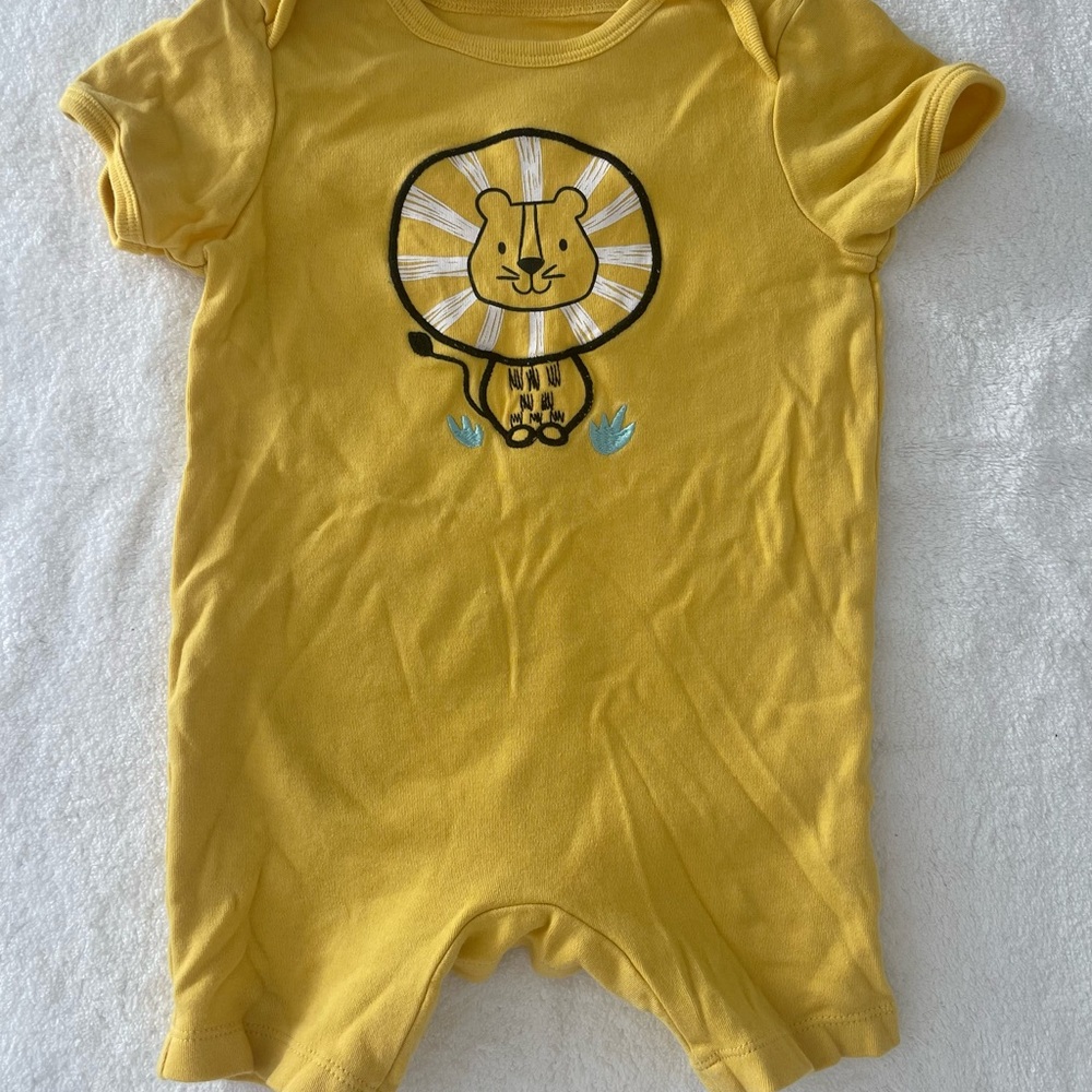 Charming Yellow Lion Bodysuit for Kids